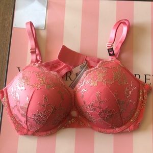 Victoria’s Secret bra